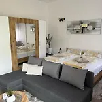 Laura Apartament