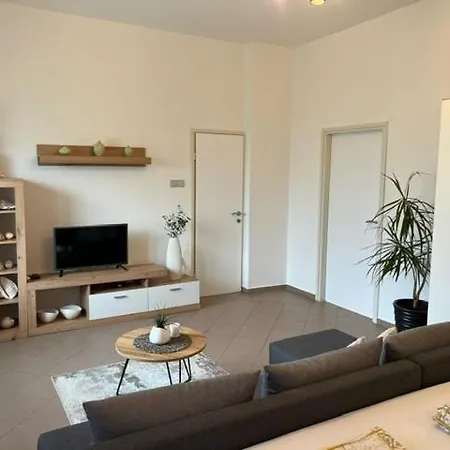 Laura Apartament Dramalj
