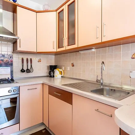 Apartman Laura Apartment Cres
