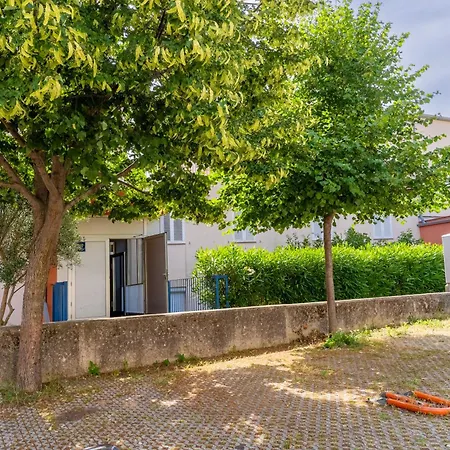 Apartman Laura Apartment Cres