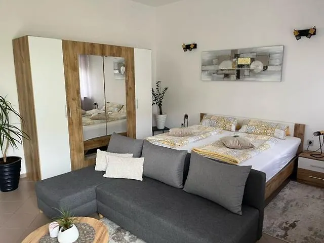 Laura Apartman