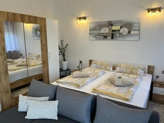 Laura Apartman